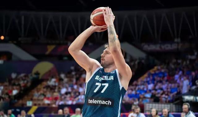 兰比斯和科, 亚小组赛场, 的关注和期 兰比斯和科, 亚小组赛场, 的关注和期