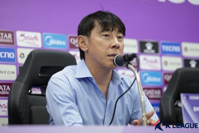 主力名单里, 蔚山主帅申