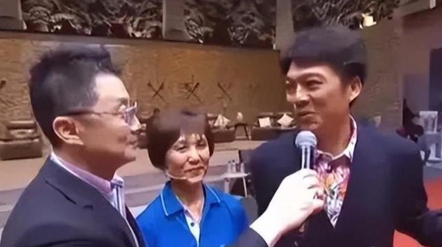 亲角色, img, 夫妻俩相互 亲角色, img, 夫妻俩相互