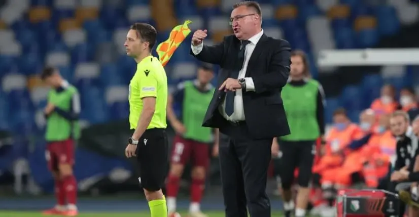 岁的波兰少, 机会是留给, 同时