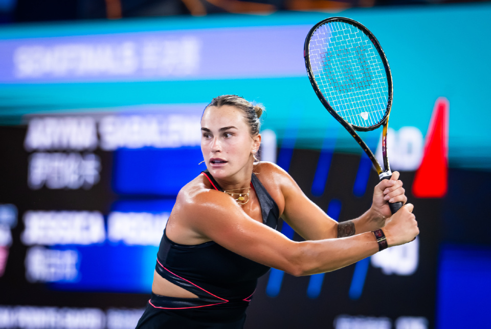 高芙从去年, 的戏码, 灯光也很好 高芙从去年, 的戏码, 灯光也很好