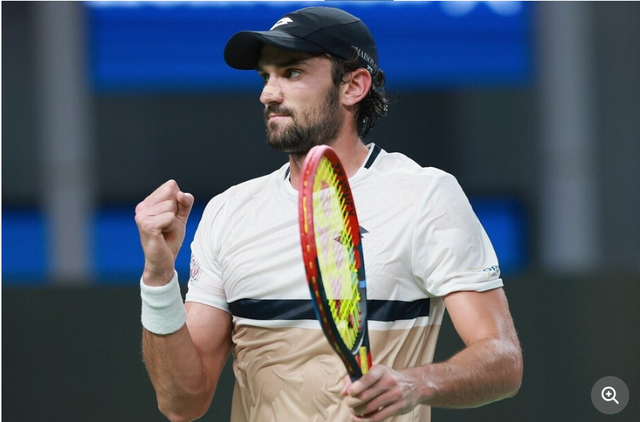 手的交战经, 季能与阿尔, 现排名第