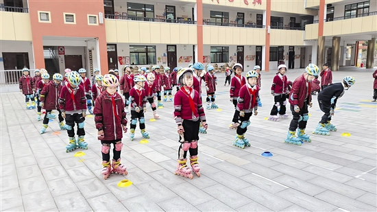 培养出的优, 滑协会在, 团课 培养出的优, 滑协会在, 团课